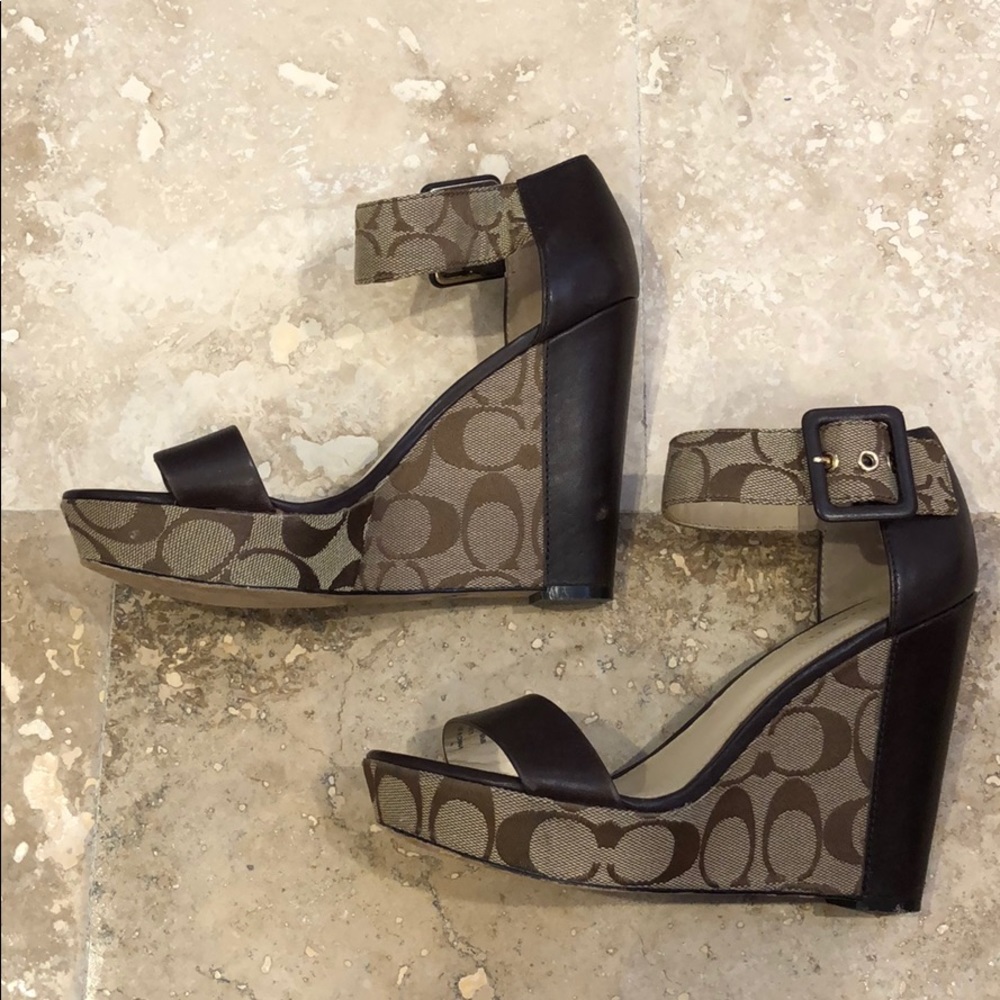 Coach platforms